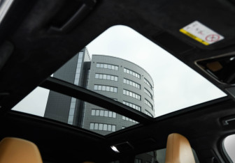 Подержанный автомобиль Land Rover Range Rover Sport 2019 года (33 фото)