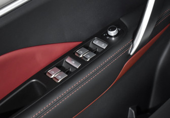 Подержанный автомобиль Geely Coolray 2021 года (10 фото)