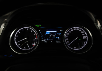 Подержанный автомобиль Toyota Camry Sedan 2018 года (32 фото)