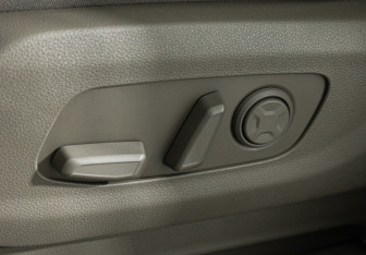 Подержанный автомобиль Kia Carnival 2021 года (37 фото)