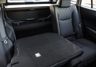 Подержанный автомобиль Toyota Corolla Wagon 2024 года (29 фото)