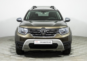 Подержанный автомобиль Renault Duster 2021 года (2 фото)