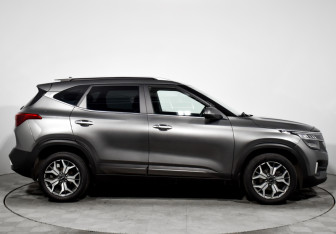 Подержанный автомобиль Kia Seltos 2021 года (4 фото)
