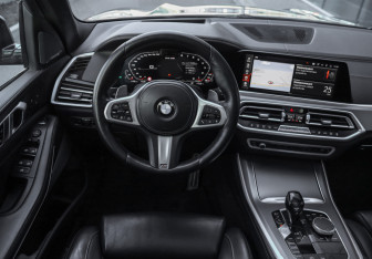 Подержанный автомобиль BMW X5 2019 года (14 фото)