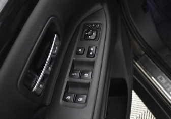 Подержанный автомобиль Mitsubishi Outlander 2017 года (21 фото)