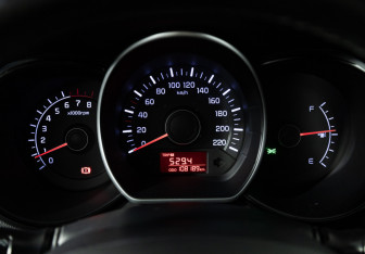 Подержанный автомобиль Kia Rio Hatchback 2014 года (12 фото)