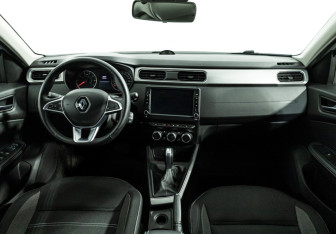 Подержанный автомобиль Renault Arkana 2019 года (13 фото)
