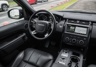 Подержанный автомобиль Land Rover Discovery 2019 года (12 фото)