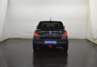 Подержанный автомобиль Suzuki Swift Hatchback 2007 года (5 фото)
