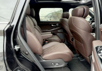 Подержанный автомобиль Exeed VX 2023 года (33 фото)