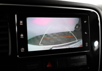 Подержанный автомобиль Mitsubishi Outlander 2018 года (13 фото)