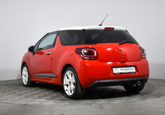 Подержанный автомобиль Citroen DS3 Hatchback 2013 года (7 фото)