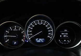 Подержанный автомобиль Mazda CX-5 2016 года (12 фото)