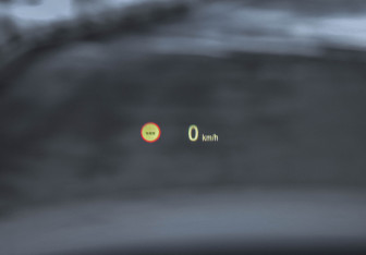 Подержанный автомобиль BMW X5 2013 года (23 фото)