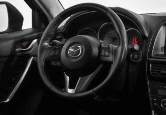 Подержанный автомобиль Mazda CX-5 2013 года (14 фото)