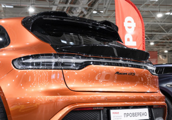 Подержанный автомобиль Porsche Macan 2016 года (15 фото)