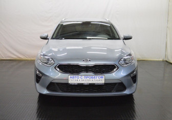 Подержанный автомобиль Kia Ceed Wagon 2019 года (2 фото)