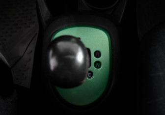 Подержанный автомобиль Toyota Yaris Hatchback 2006 года (17 фото)