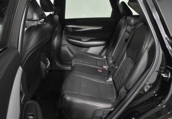 Подержанный автомобиль Infiniti QX50 2018 года (11 фото)