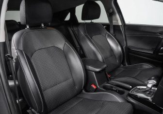 Подержанный автомобиль Kia Ceed Hatchback 2018 года (19 фото)