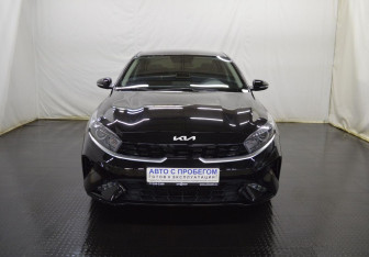 Подержанный автомобиль Kia Cerato Sedan 2021 года (2 фото)