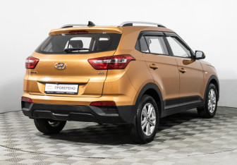 Подержанный автомобиль Hyundai Creta 2017 года (5 фото)