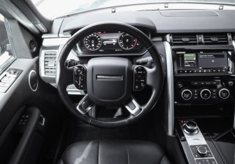 Подержанный автомобиль Land Rover Discovery 2019 года (15 фото)