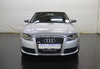 Подержанный автомобиль Audi A4 Sedan 2007 года (2 фото)
