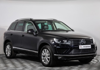 Подержанный автомобиль Volkswagen Touareg 2015 года (3 фото)