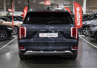Подержанный автомобиль Hyundai Palisade 2021 года (9 фото)