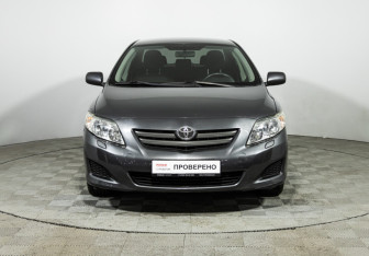 Подержанный автомобиль Toyota Corolla Sedan 2008 года (2 фото)