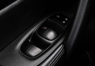 Подержанный автомобиль Nissan X-Trail 2020 года (16 фото)