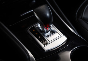 Подержанный автомобиль Infiniti QX30 2017 года (17 фото)