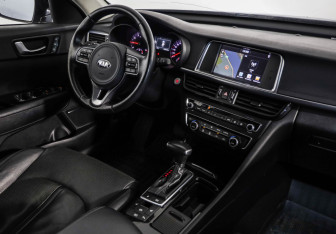 Подержанный автомобиль Kia Optima Sedan 2017 года (9 фото)
