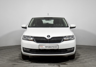 Подержанный автомобиль Skoda Rapid Liftback 2018 года (2 фото)