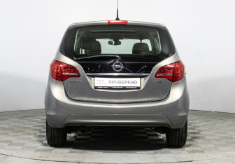 Подержанный автомобиль Opel Meriva 2012 года (6 фото)
