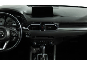 Подержанный автомобиль Mazda CX-5 2021 года (14 фото)