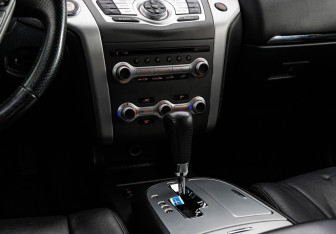 Подержанный автомобиль Nissan Murano Suv 2015 года (13 фото)