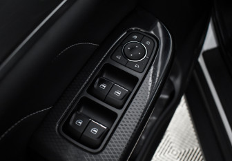 Подержанный автомобиль Haval M6 2023 года (10 фото)