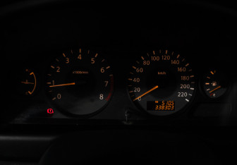 Подержанный автомобиль Nissan Almera Classic 2006 года (12 фото)