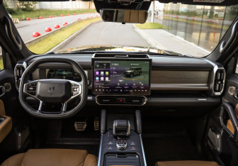 Подержанный автомобиль Jetour T2 2024 года (14 фото)