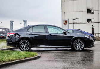 Подержанный автомобиль Toyota Camry Sedan 2021 года (6 фото)