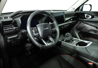 Подержанный автомобиль Haval H3 2025 года (11 фото)
