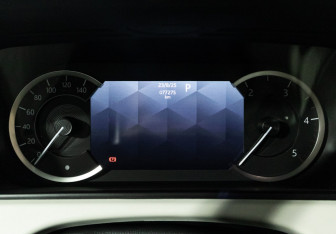 Подержанный автомобиль Land Rover Range Rover Velar 2021 года (12 фото)