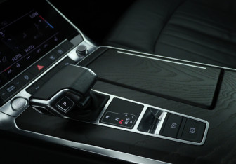 Подержанный автомобиль Audi A6 Sedan 2020 года (16 фото)