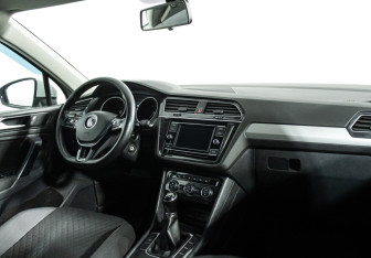 Подержанный автомобиль Volkswagen Tiguan 2018 года (9 фото)