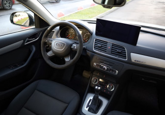 Подержанный автомобиль Audi Q3 2014 года (9 фото)