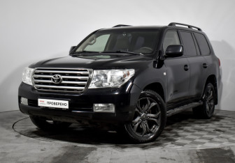 Подержанный автомобиль Toyota Land Cruiser Suv 2010 года (1 фото)