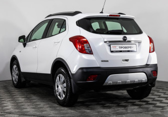 Подержанный автомобиль Opel Mokka 2014 года (7 фото)