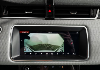 Подержанный автомобиль Land Rover Range Rover Evoque 2019 года (19 фото)